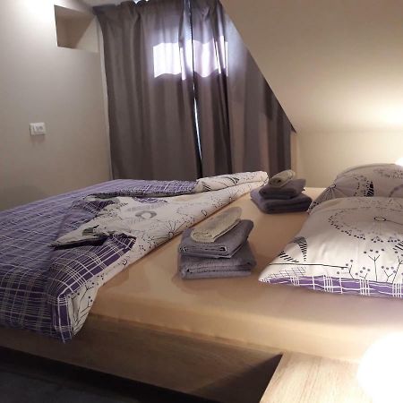 Center Apartment Dalu プーラ エクステリア 写真