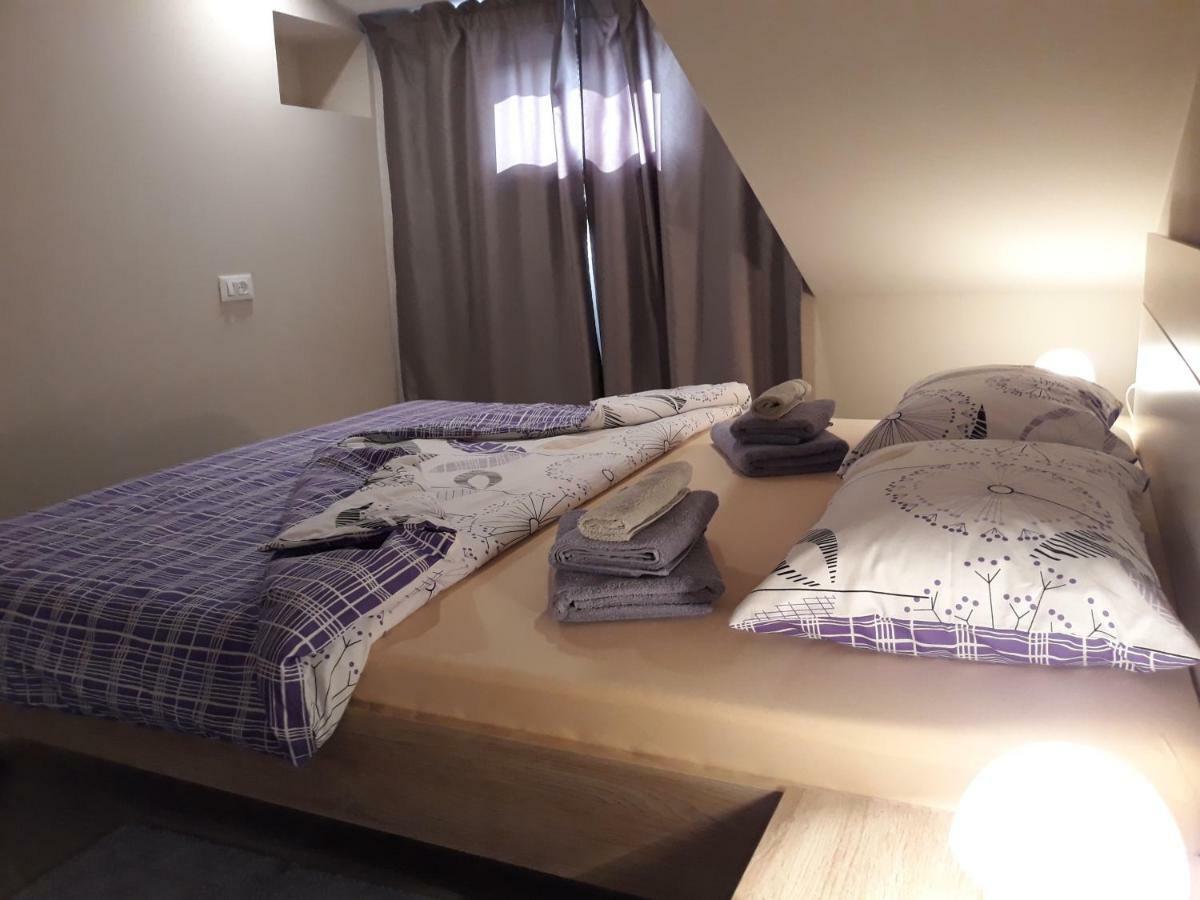 Center Apartment Dalu プーラ エクステリア 写真